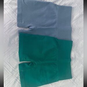 OQQ shorts off Amazon green and blue bundle size Small.